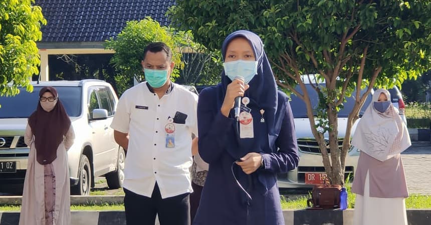 MELAYANI PEMERIKSAAN CPNS, KASI PELAYANAN MEDIK HIMBAU TETAP LAKSANAKAN PROTOKOL